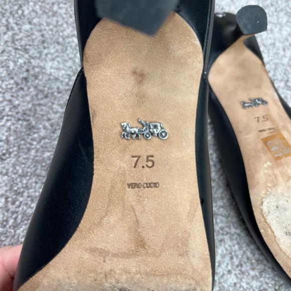 Beautiful Coach Black mule kitten pumps size 7.5 - Picture 2 of 9